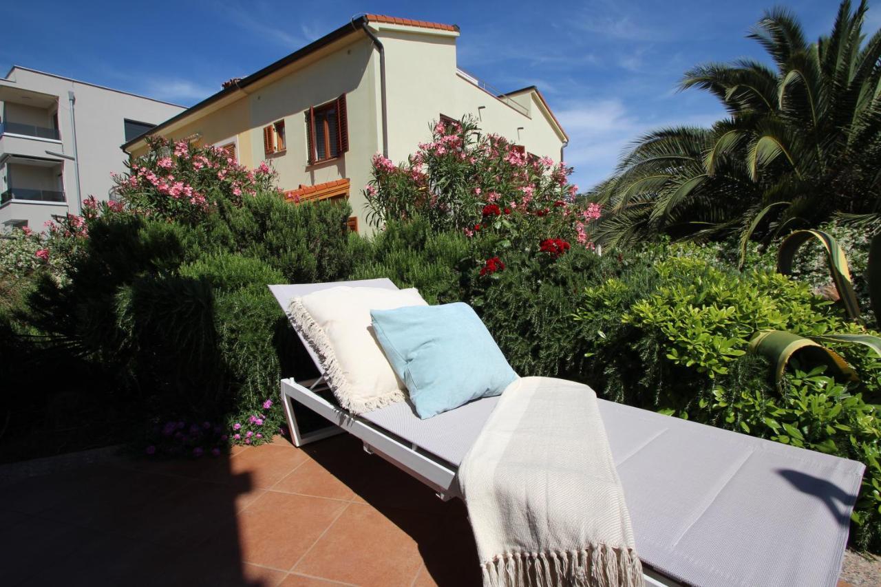 Four Bedroom House Amaya Villa *